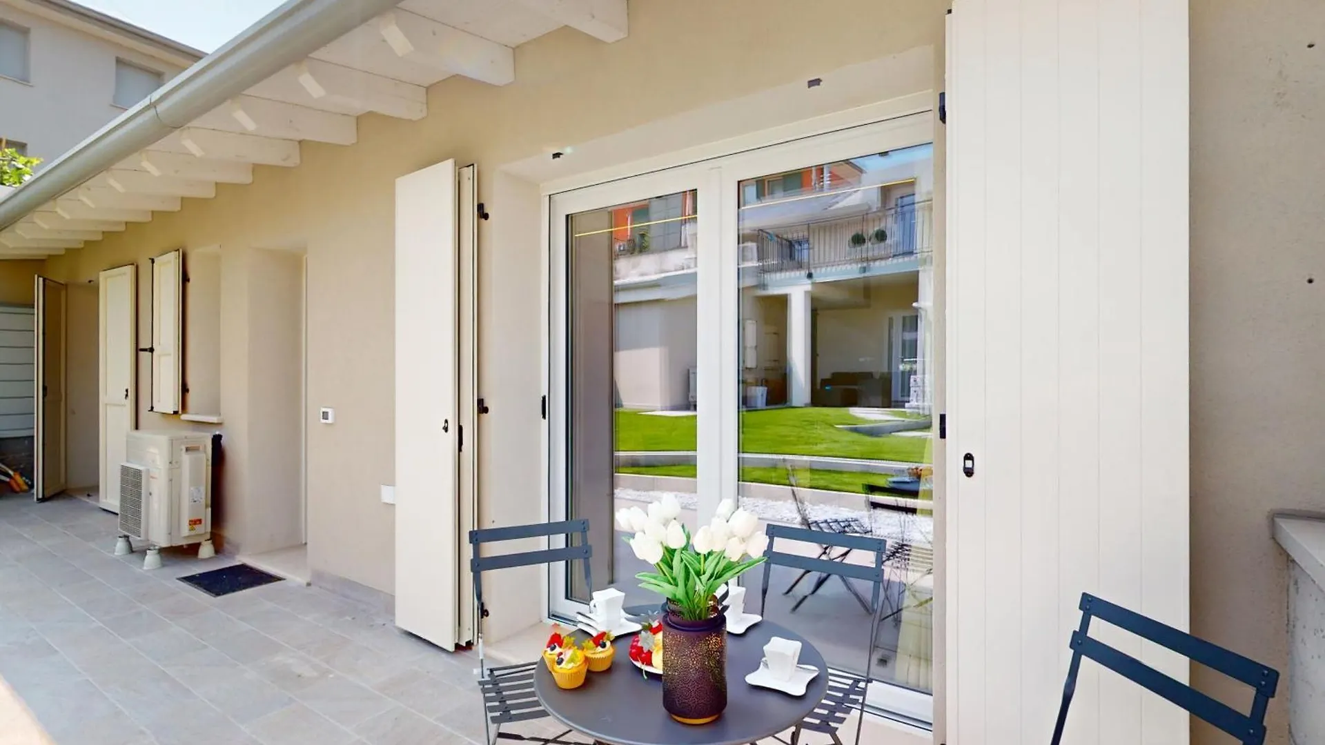 Michelle Mazzolari Apartment By Bookinggardalake 里沃尔泰拉